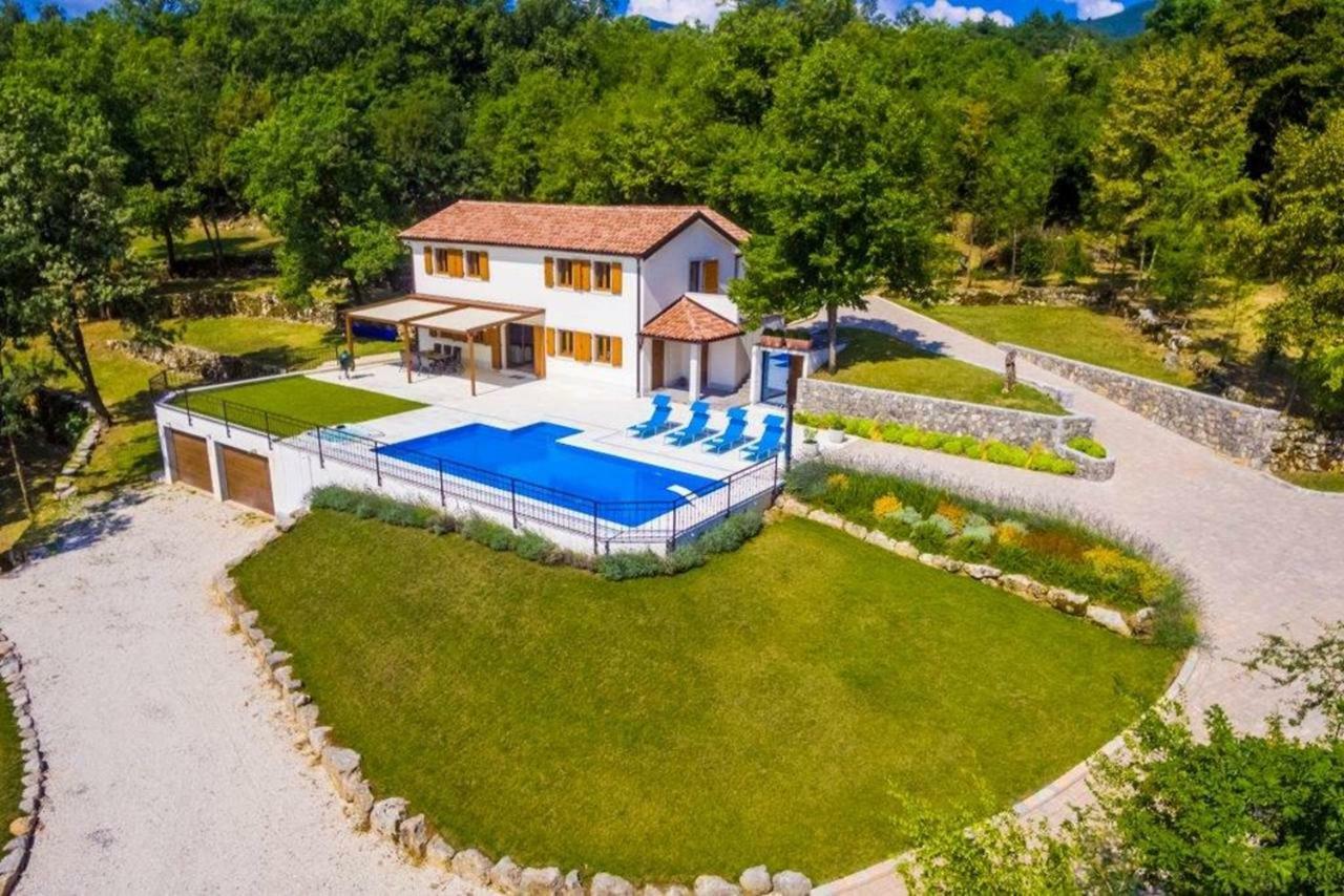 Villa Marron Veprinac Exterior foto